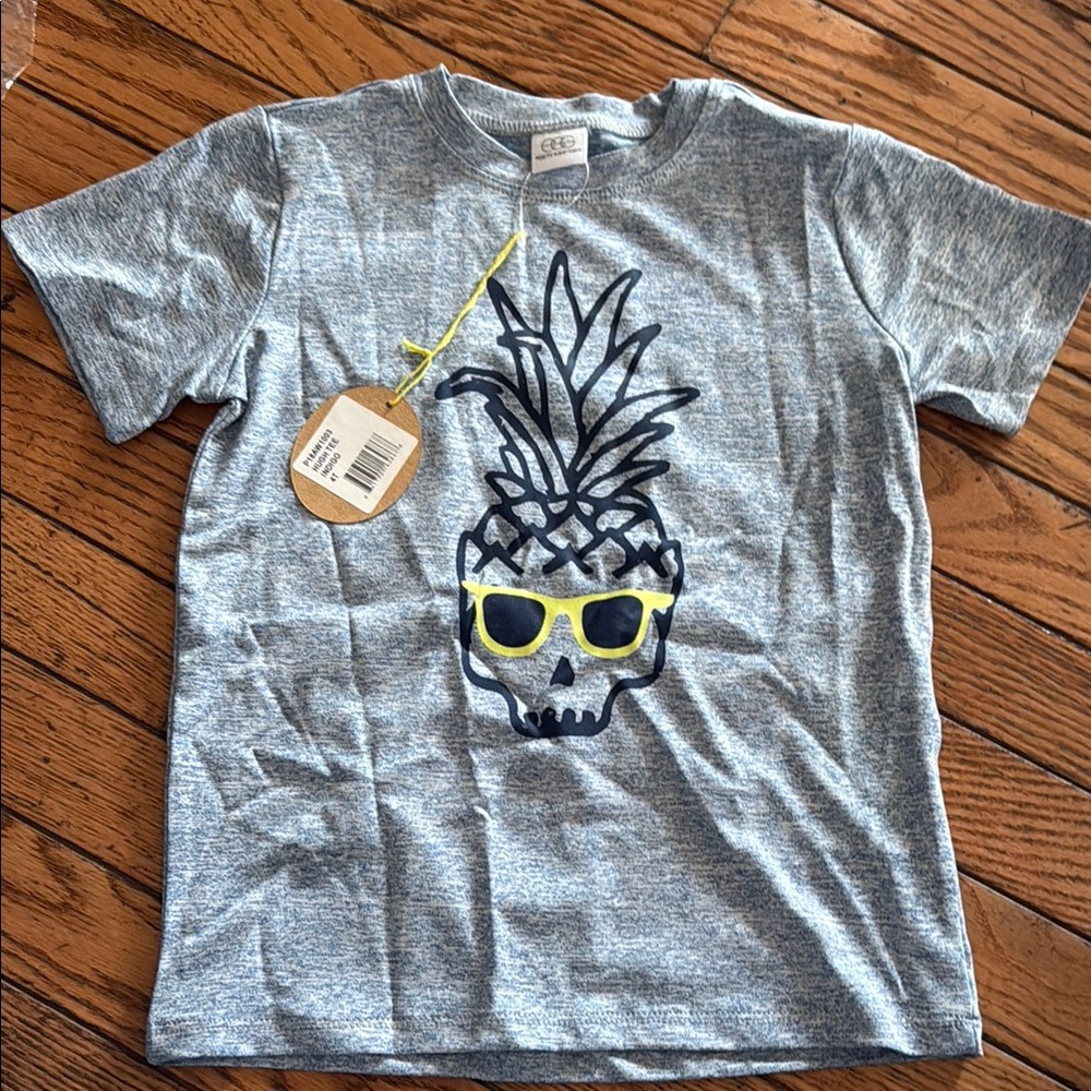 Gray Short Sleeve Tee with Pineapple Graphic